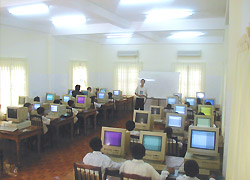 FLOWのコンピューター室教